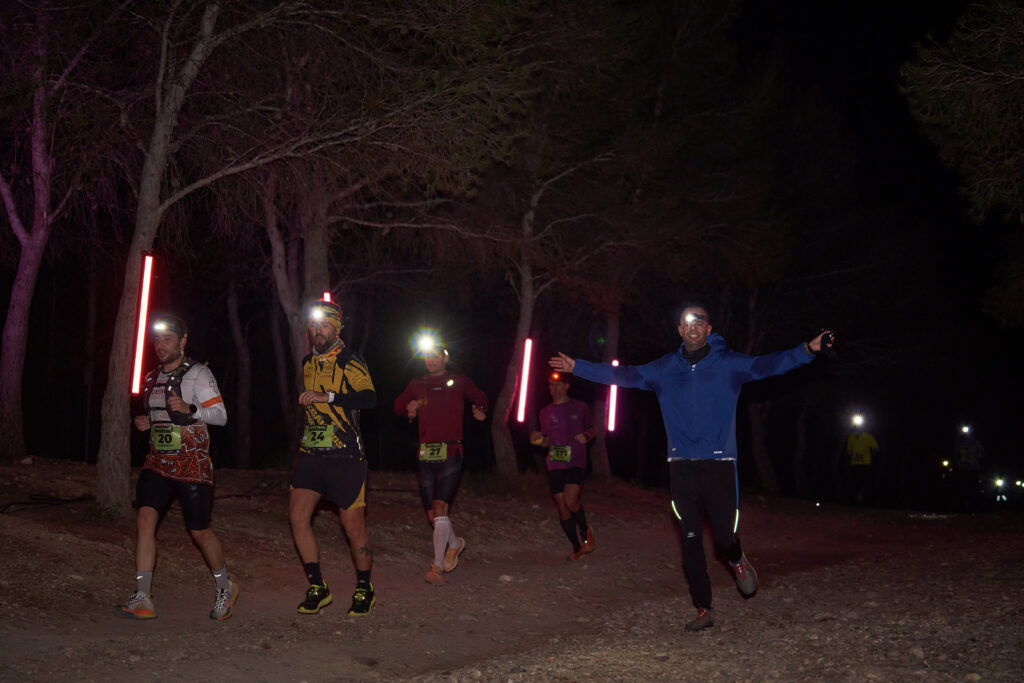 63-2024 11 23 NIGHT RUNINGZGZ_ 1016