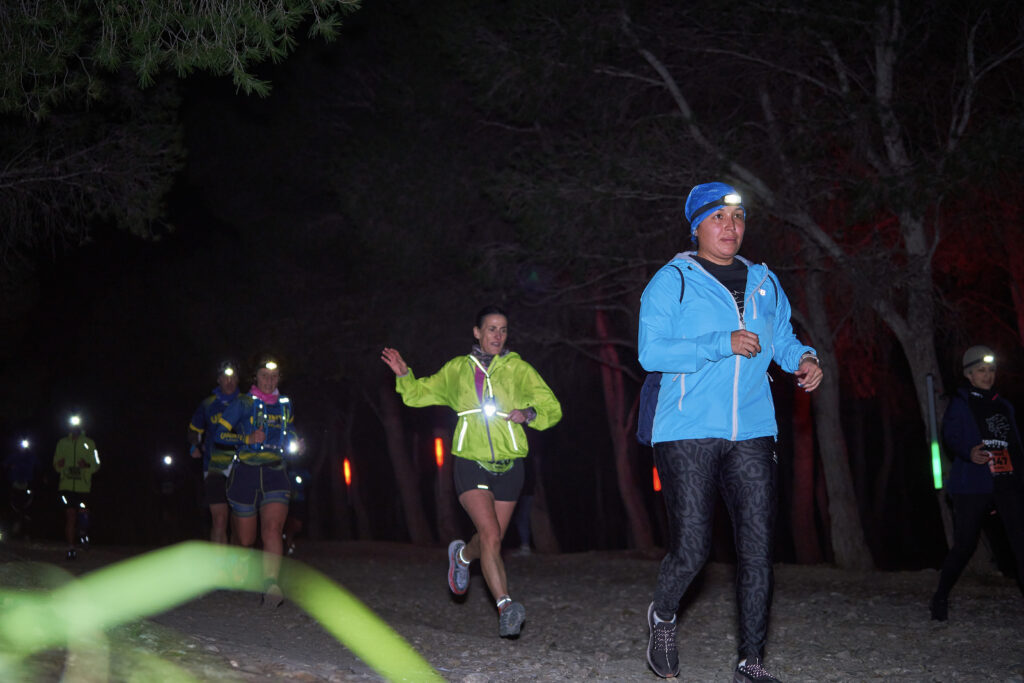 67-2024 11 23 NIGHT RUNINGZGZ_ 1217